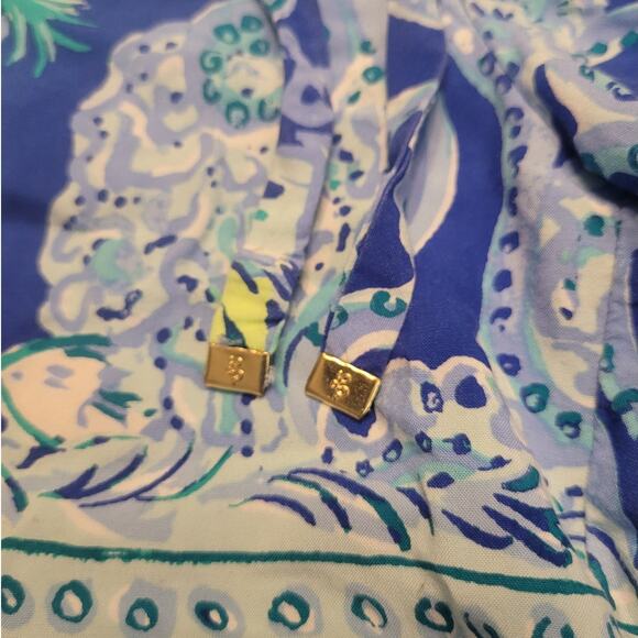 🌴 Lilly Pulitzer Shorts – XS Blue “Current” Print | Coastal Resort Style | EUC - Picture 3 of 9